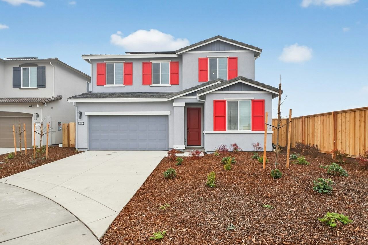 56 Daytona Court - Photo 2 of 49