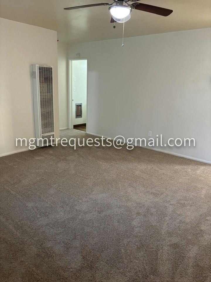 926 Edgar Ave, Unit 916 - Photo 3 of 17