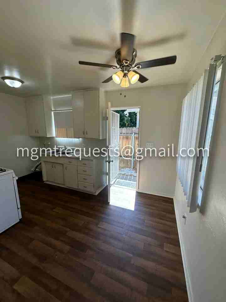 926 Edgar Ave, Unit 916 - Photo 4 of 21