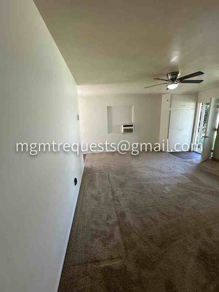 926 Edgar Ave, Unit 916 - Photo 2 of 21