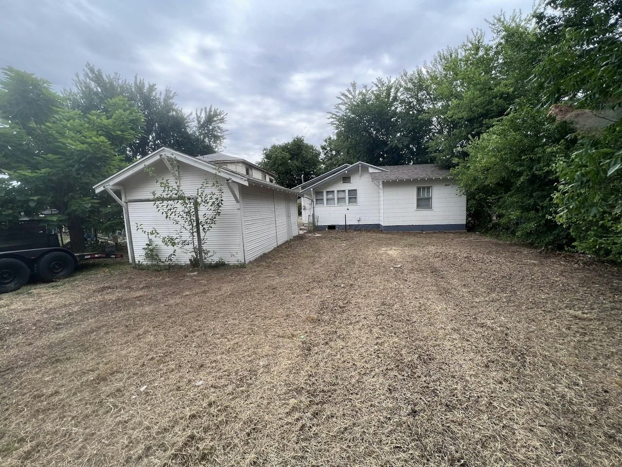 442 East Lincoln Avenue - Photo 6 of 9