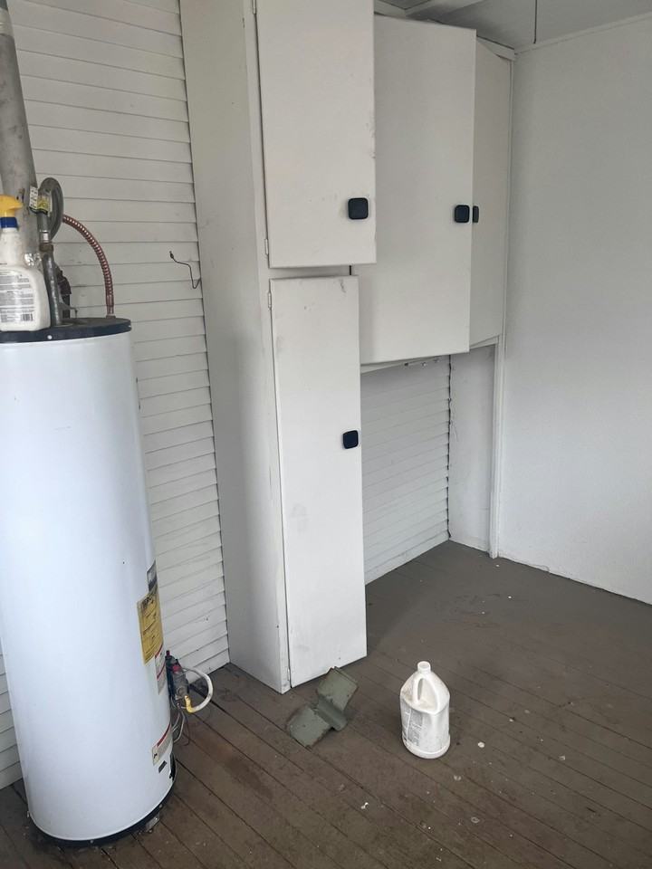 442 East Lincoln Avenue - Photo 7 of 9