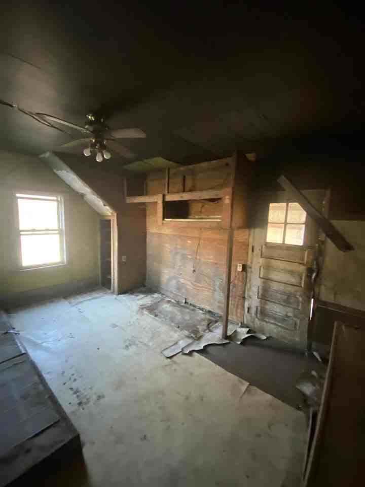 5703 Lee Highway - Photo 6 of 14