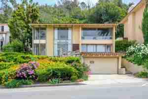 featured image of 552 Vía Del Monte