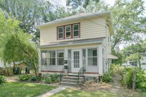 featured image of 2446 E Johnson St #2