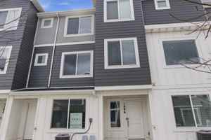 featured image of 1096 E Quarterdeck Way