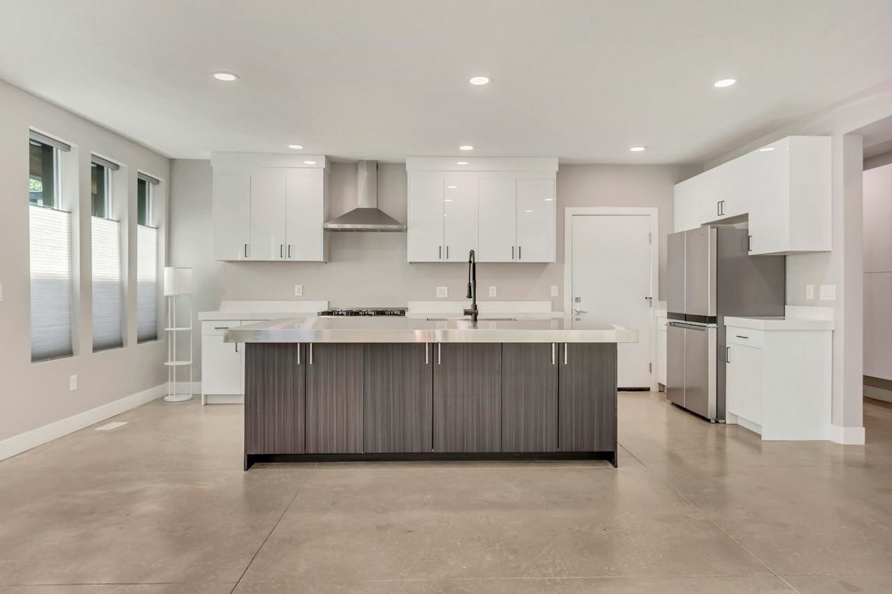 7033 South 300 East - Photo 7 of 23