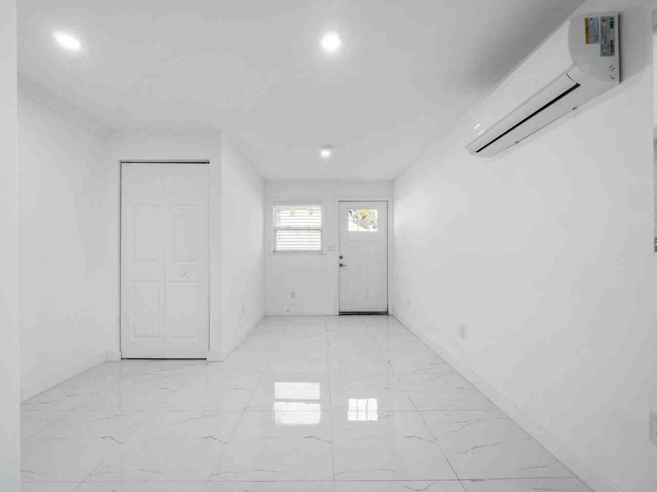 2500 Marlboro Street, Unit B-4 - Photo 3 of 5