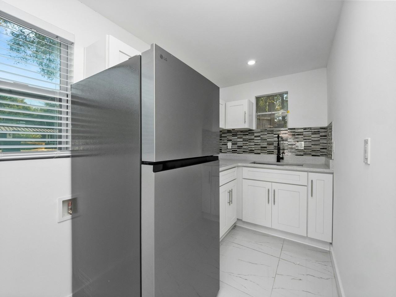 2500 Marlboro Street, Unit B-4 - Photo 4 of 5