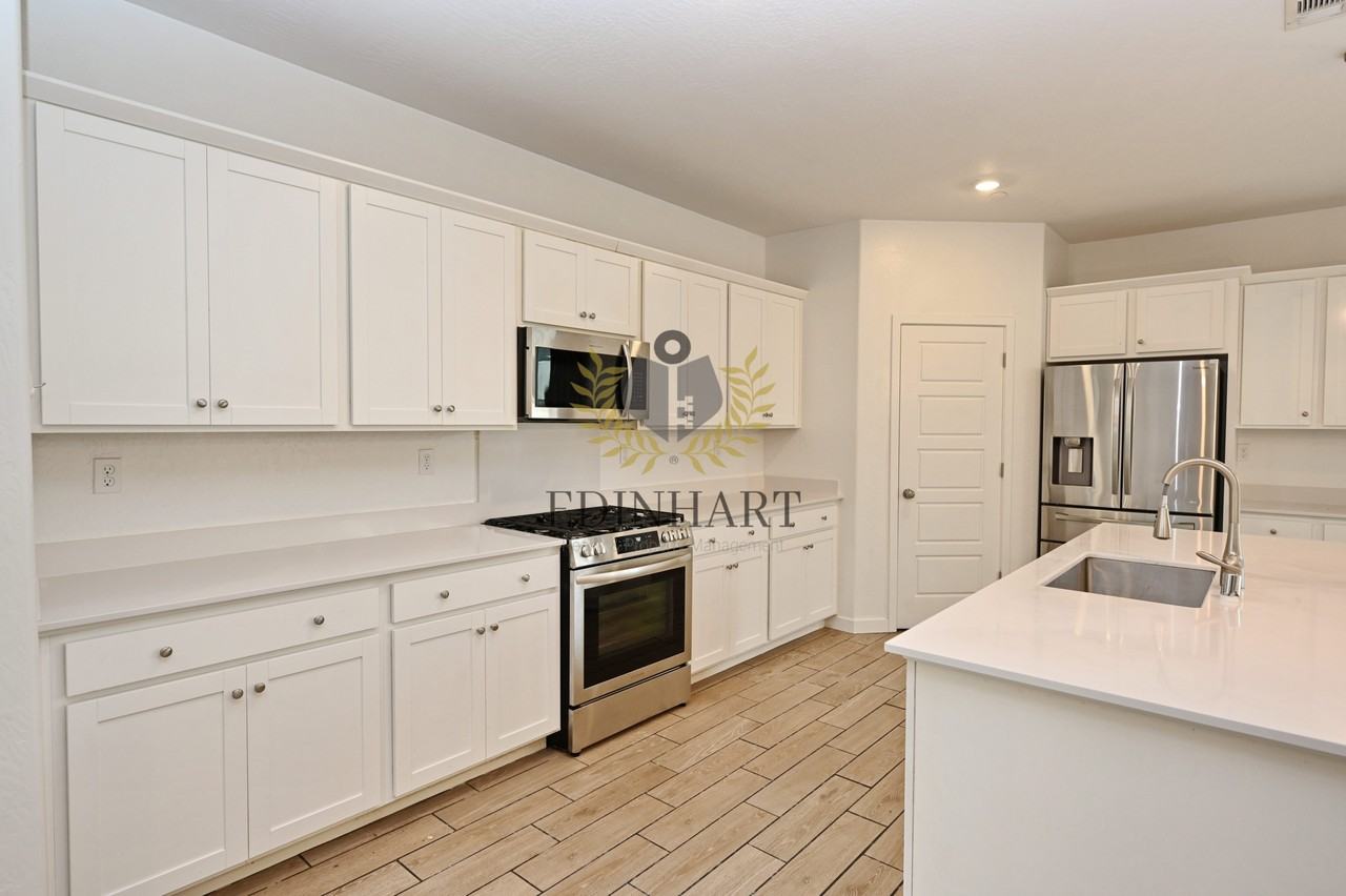 6342 E Robinson Ave #1 - Photo 3 of 48