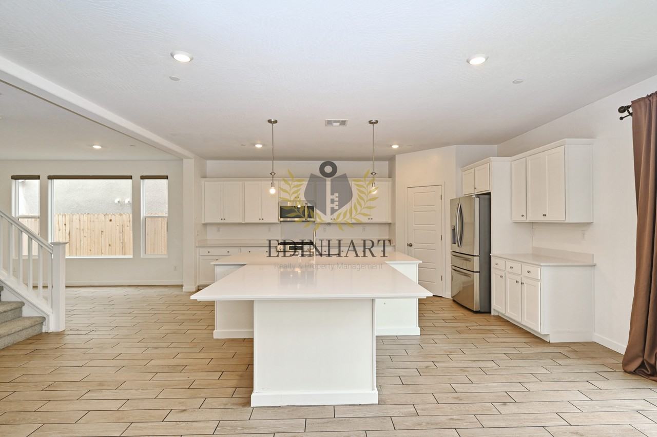 6342 E Robinson Ave #1 - Photo 5 of 48