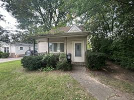 featured image of 15545 Woodbine