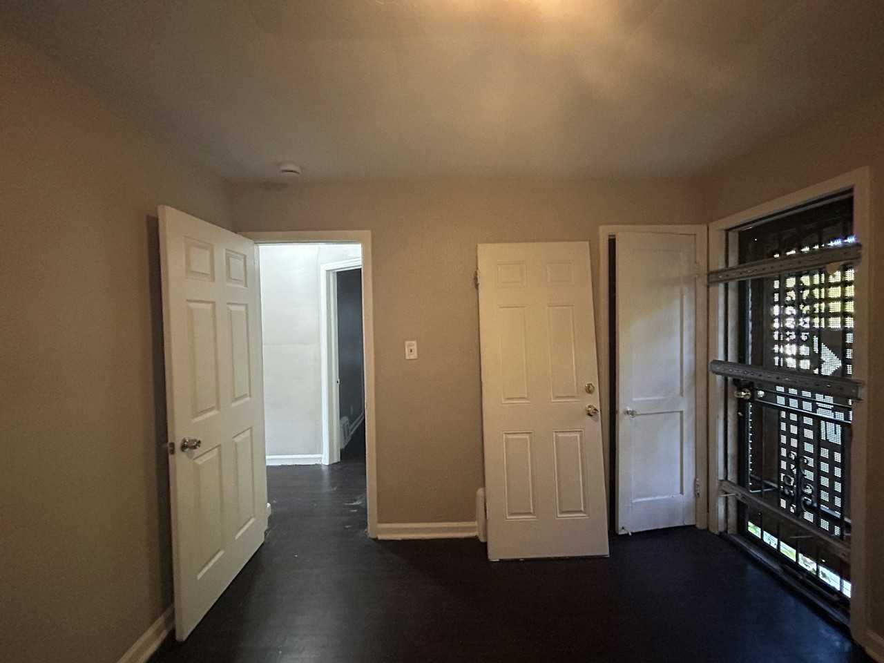 16544 Saint Marys Street - Photo 3 of 9