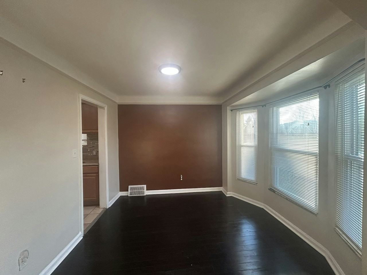 18000 Pinehurst Street - Photo 6 of 20