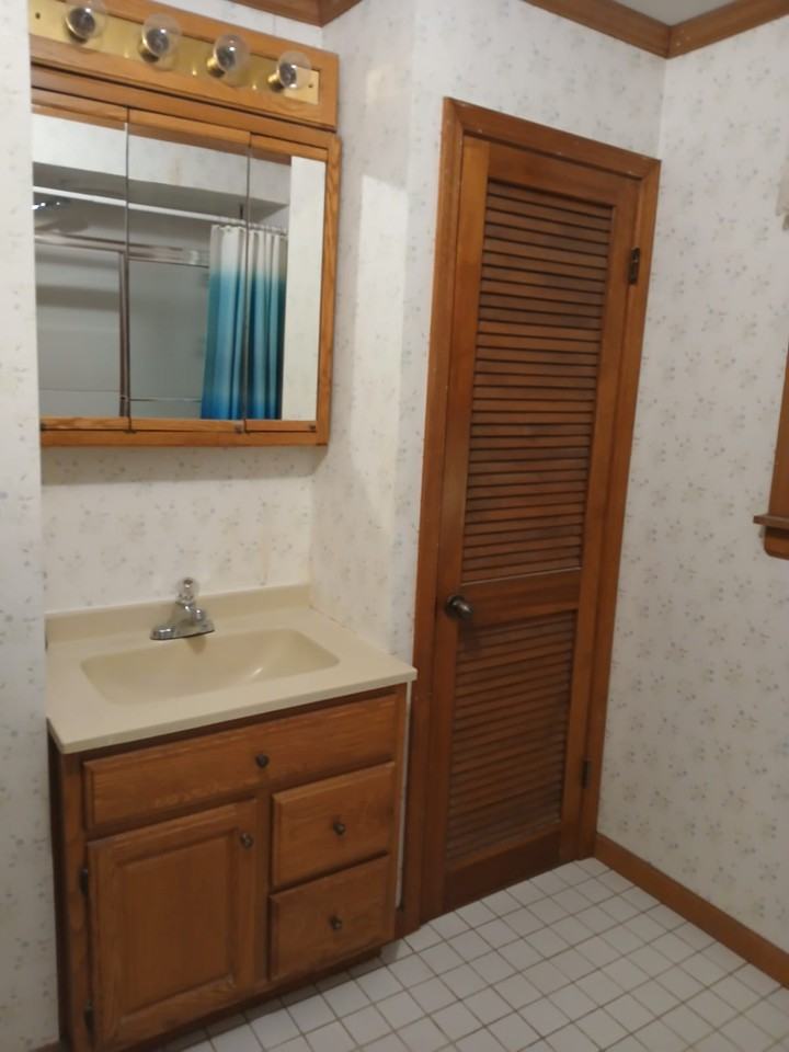 315 Boyden St - Photo 2 of 20