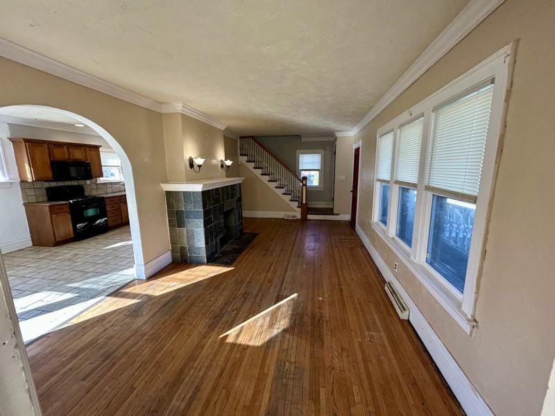 1407 Strong Ave - Photo 7 of 13