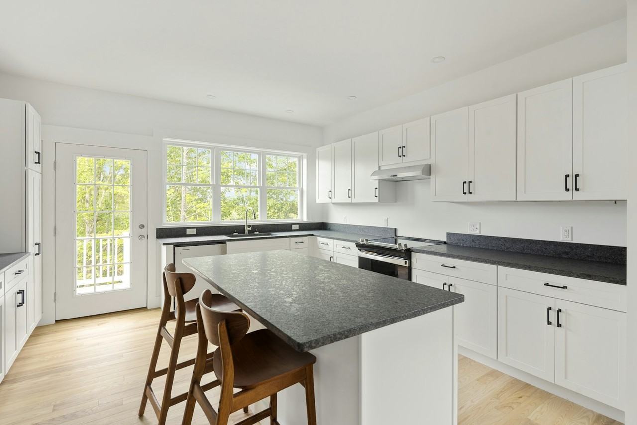 2 Honey Hill Lane - Photo 2 of 16