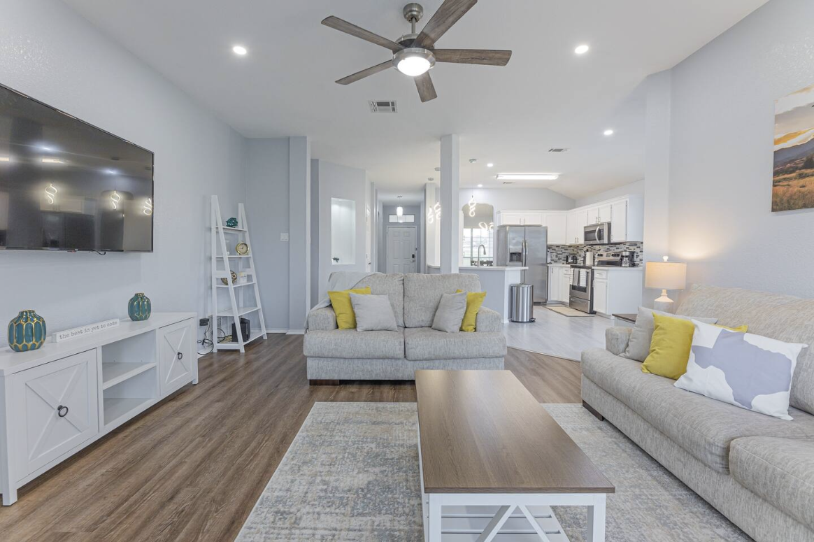 801 Mustang Trail - Photo 6 of 28