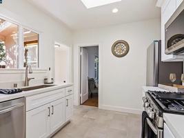 featured image of 942 Talbart St