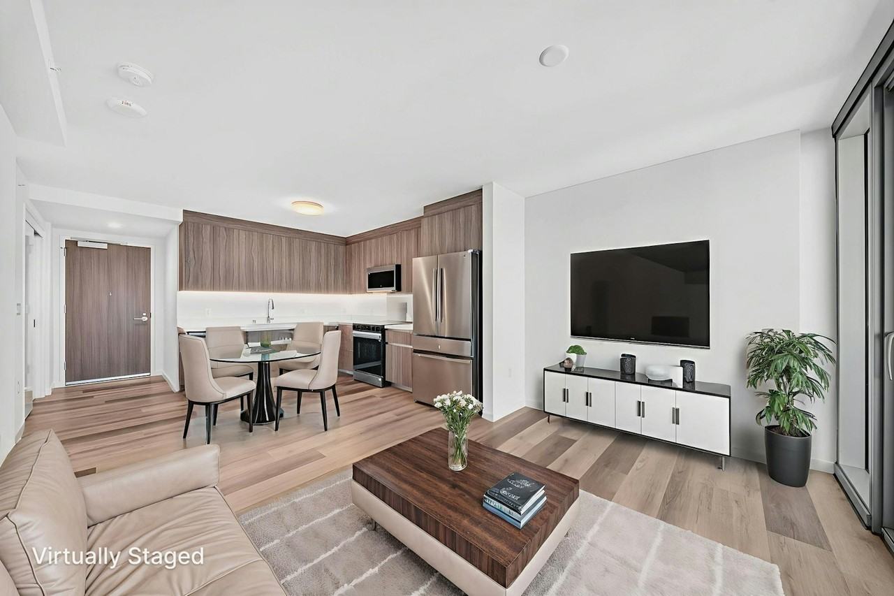 1500 Rycroft Street, Unit 3305 - Photo 2 of 34