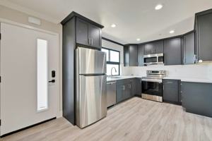 featured image of 41362 Mahoney St #3