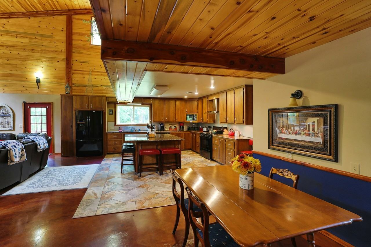 1083 N 4290 Road - Photo 2 of 41