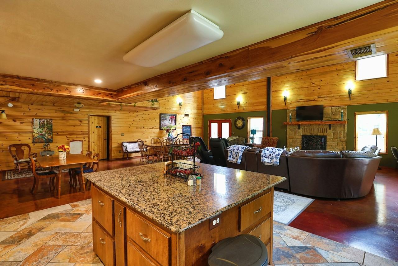 1083 N 4290 Road - Photo 5 of 41