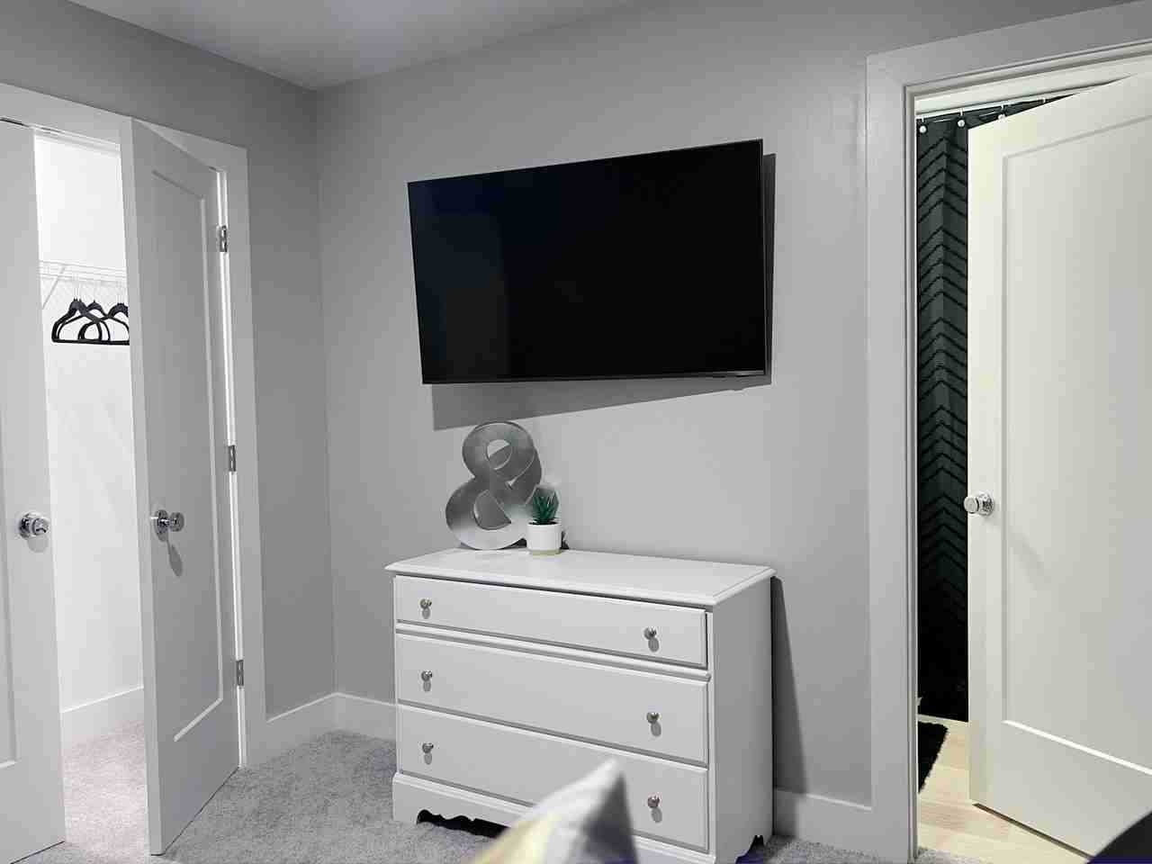 550 Markham Street, Unit 2 - Photo 2 of 16