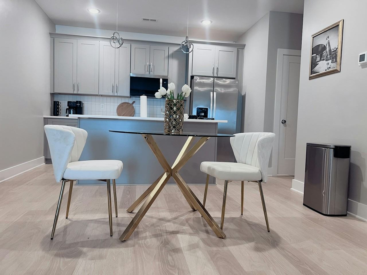 550 Markham Street, Unit 2 - Photo 7 of 16