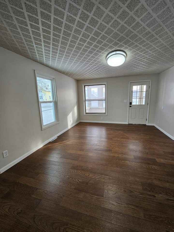 2644 4th Street - Photo 4 of 16