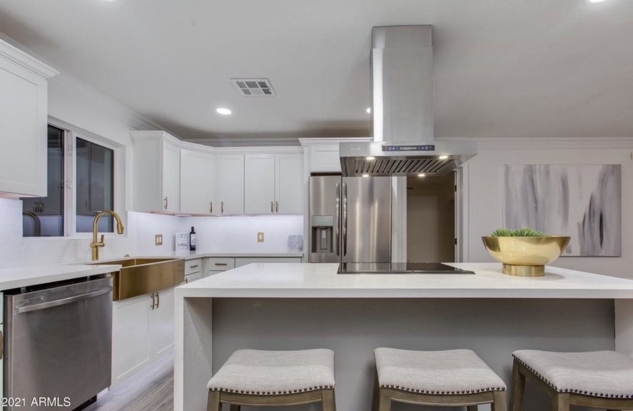 3502 North Carhill Avenue - Photo 3 of 4