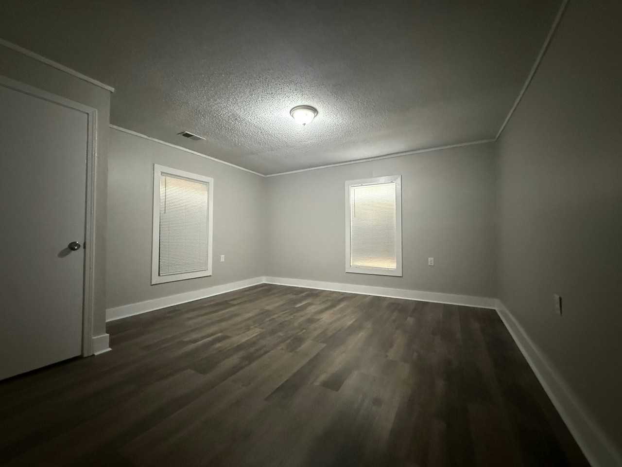 705 Harahan Road - Photo 5 of 5