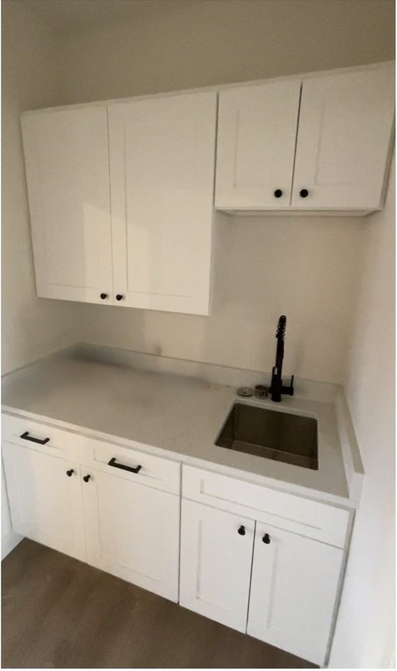 412 W 4th St #1 - Photo 2 of 3