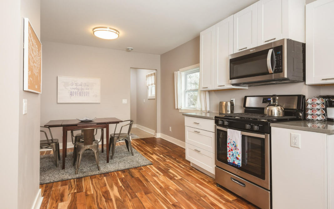 614 Lafayette Avenue Southeast - Photo 3 of 14