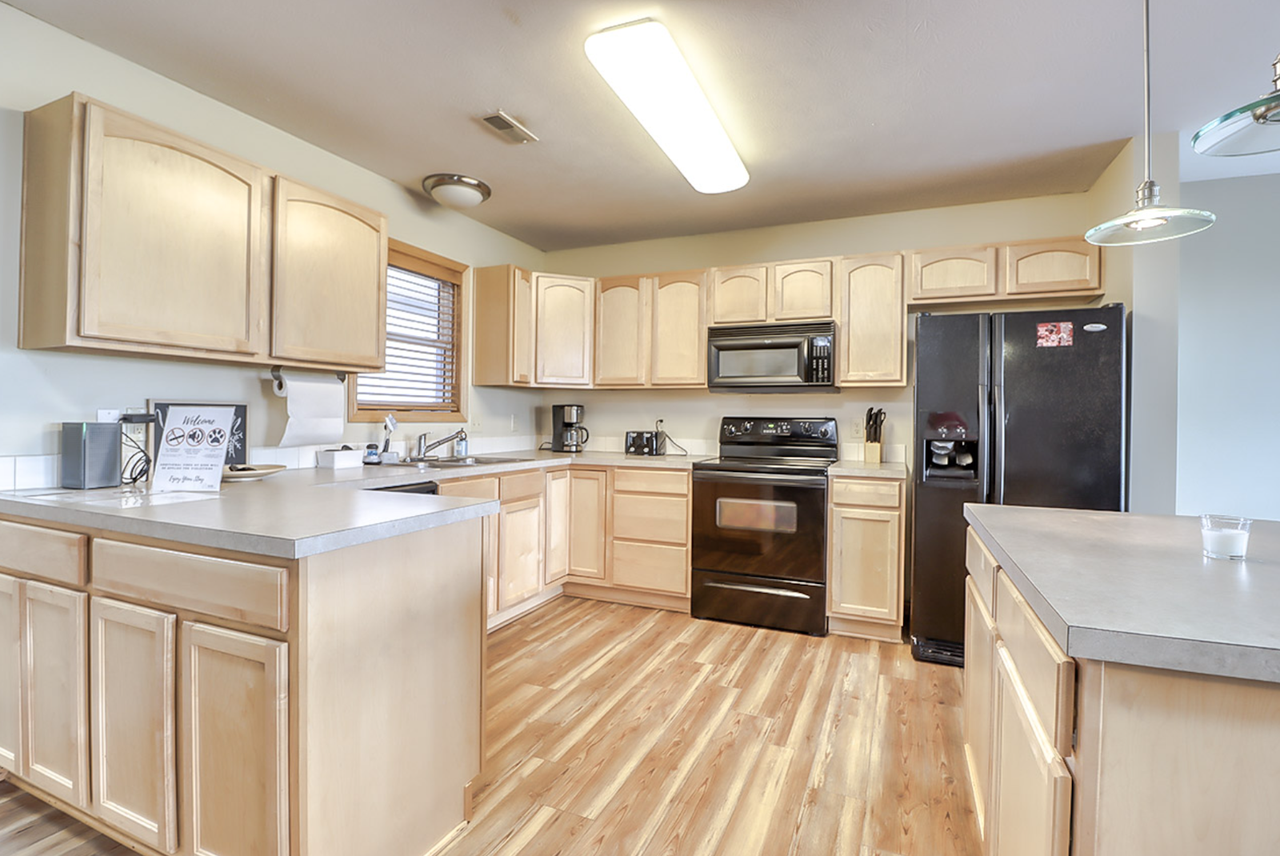 3530 McLaughlin Drive - Photo 5 of 22