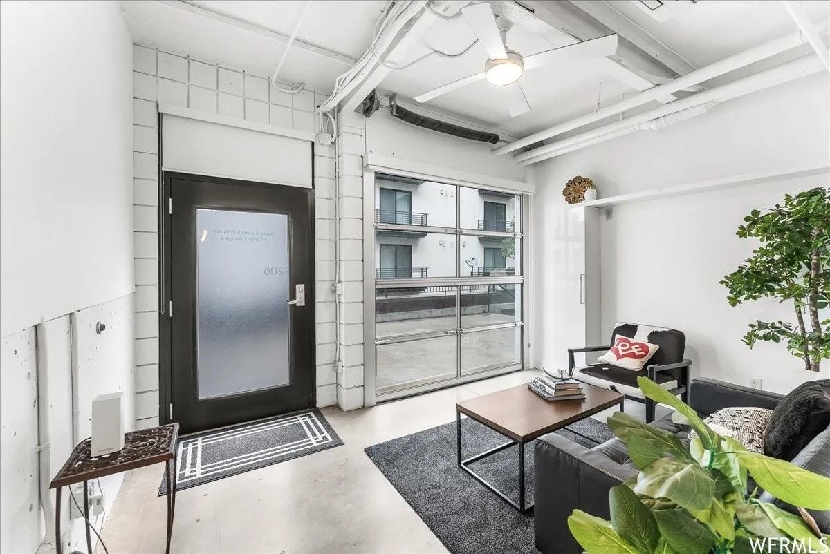 360 West Broadway, Unit 206 - Photo 7 of 14