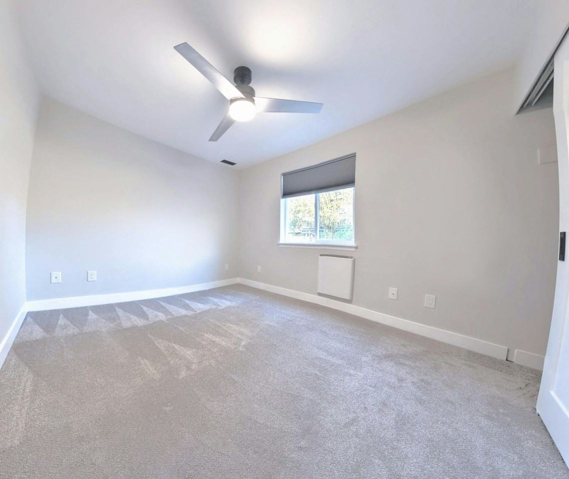 210 North 87th Street B, Unit B - Photo 3 of 5