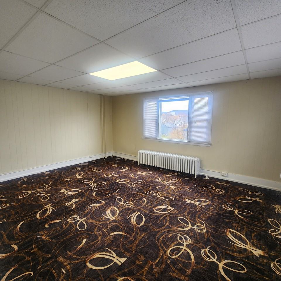 101 Crawford Ave #2 - Photo 4 of 8