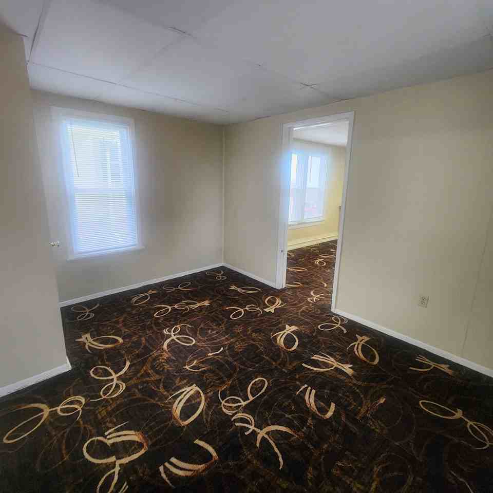 101 Crawford Ave #2 - Photo 6 of 8