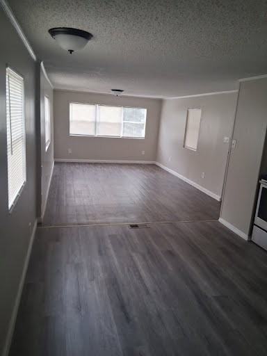 1920 E 151st Ave - Photo 3 of 10