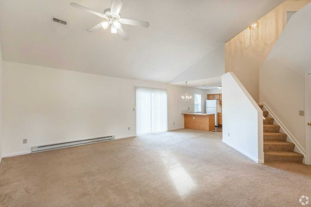 24 Lightning Lane - Photo 3 of 11