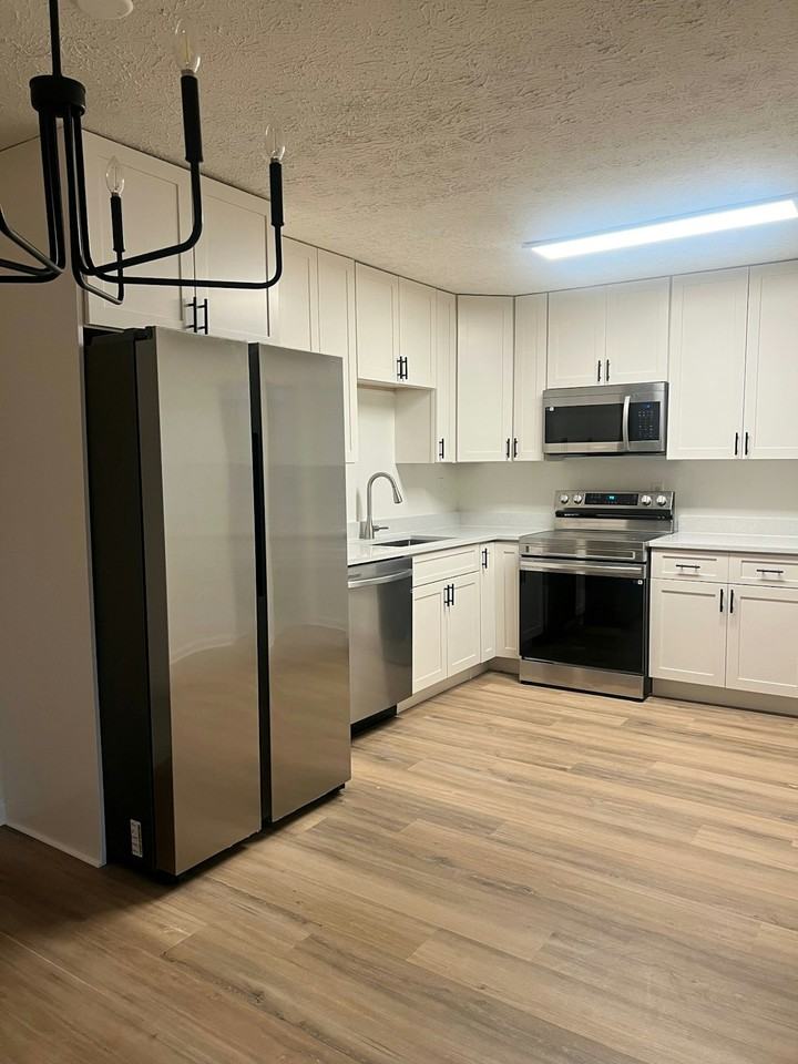 4421 Lee Rd SW, Unit A3 - Photo 7 of 9