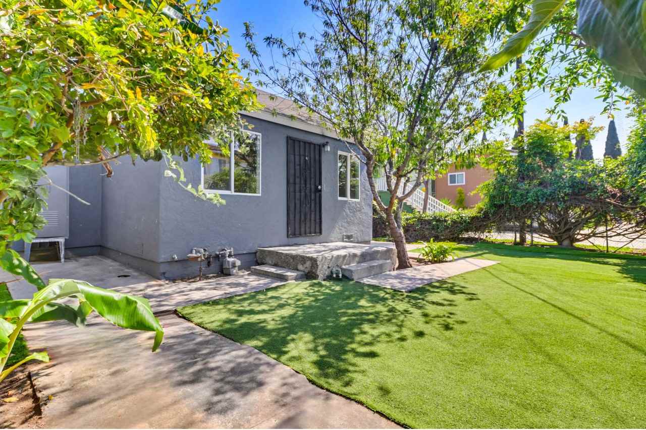 856 S Gregory St #856 - Photo 3 of 20