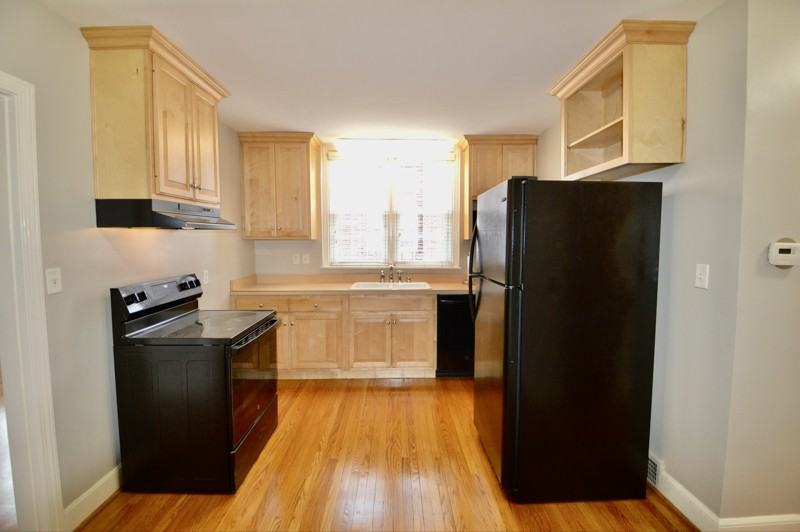 148 Breckenridge Ln #D - Photo 3 of 10