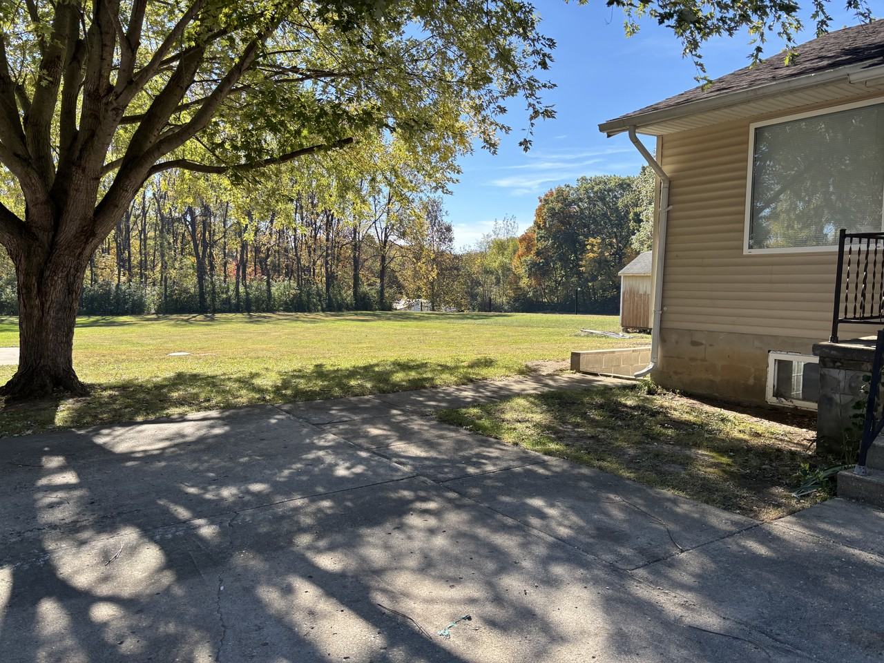 4937 N River Rd #B - Photo 2 of 13