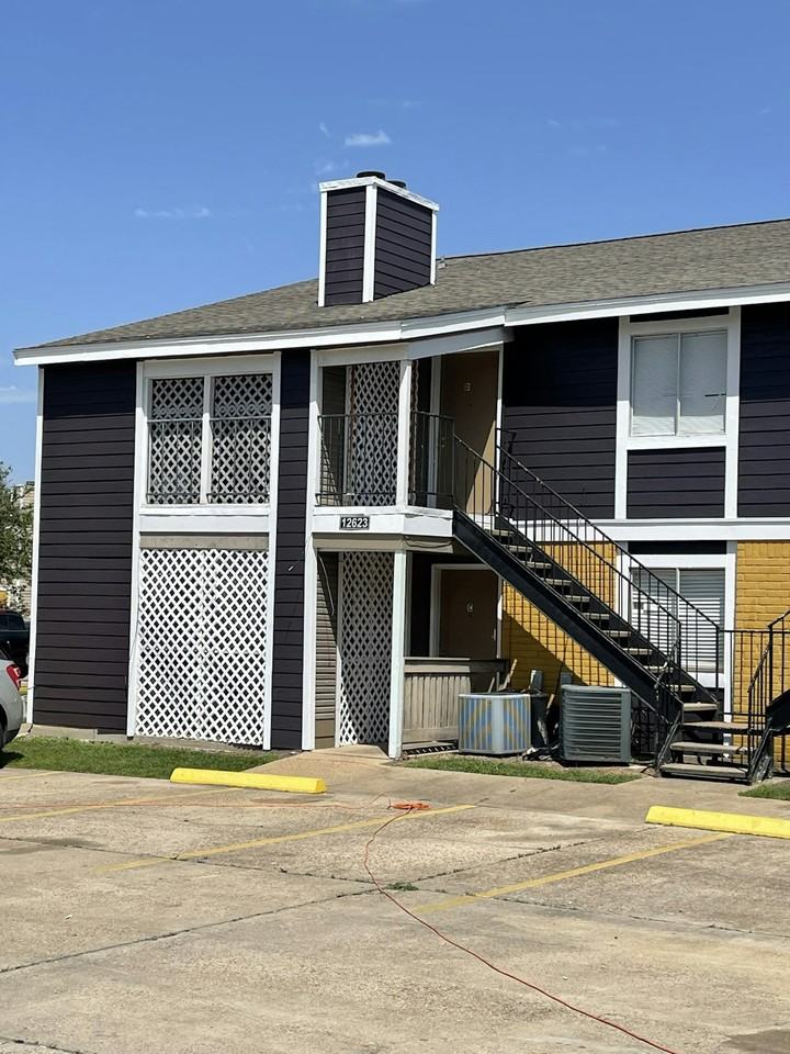 12615 Ashford Meadow Drive, Unit C - Photo 2 of 7