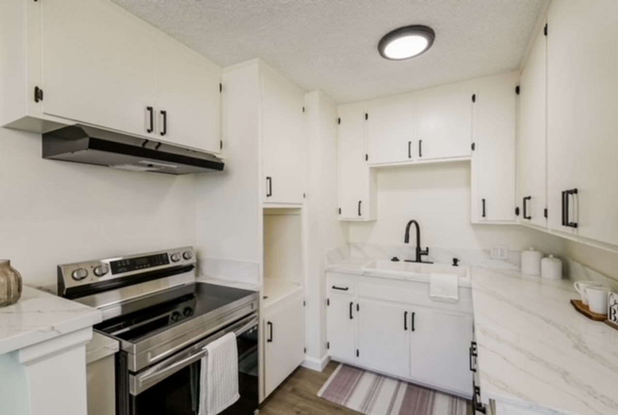 59 Esperanza Ave #D - Photo 4 of 7