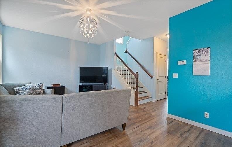 7407 Everwood Street Northeast - Photo 7 of 16