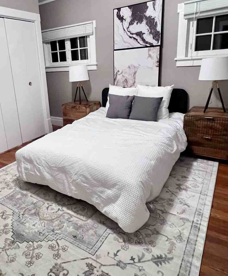 1133 Michigan Ave - Photo 2 of 9