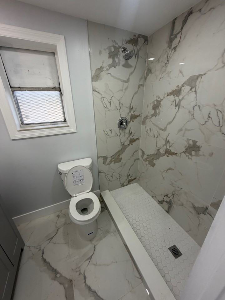 531 Ne 58th St #3 - Photo 5 of 6